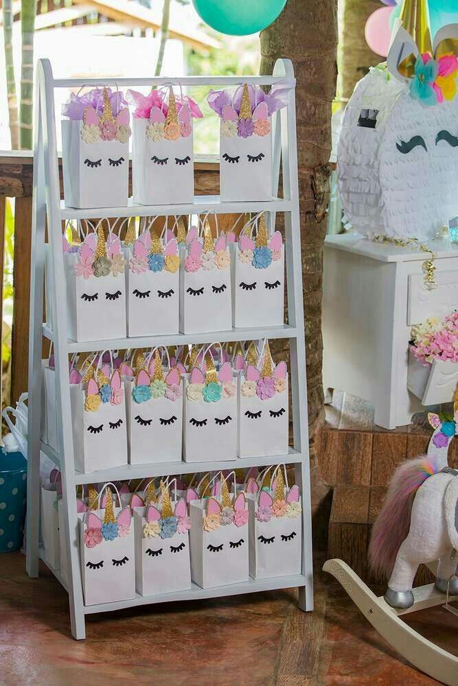 Create a Unicorn Favor Bag Station