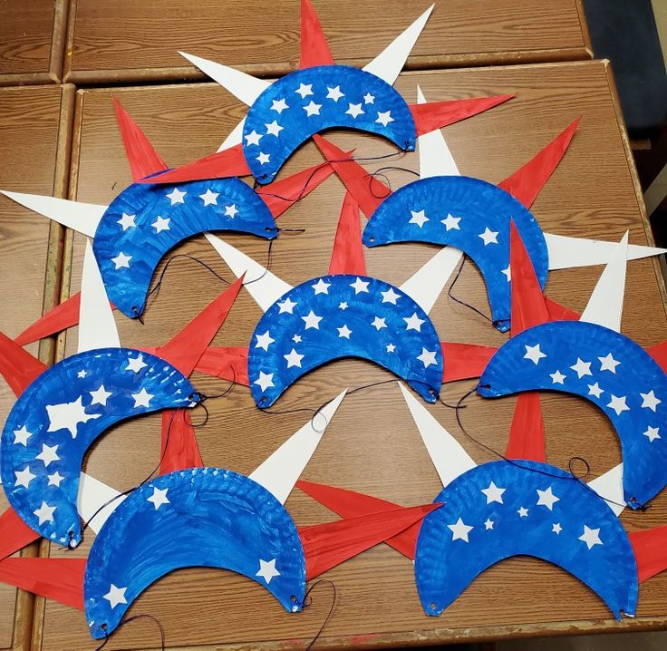 How to Make Cute DIY 4th of July Decorations With Your Kids (Step-by-Step)