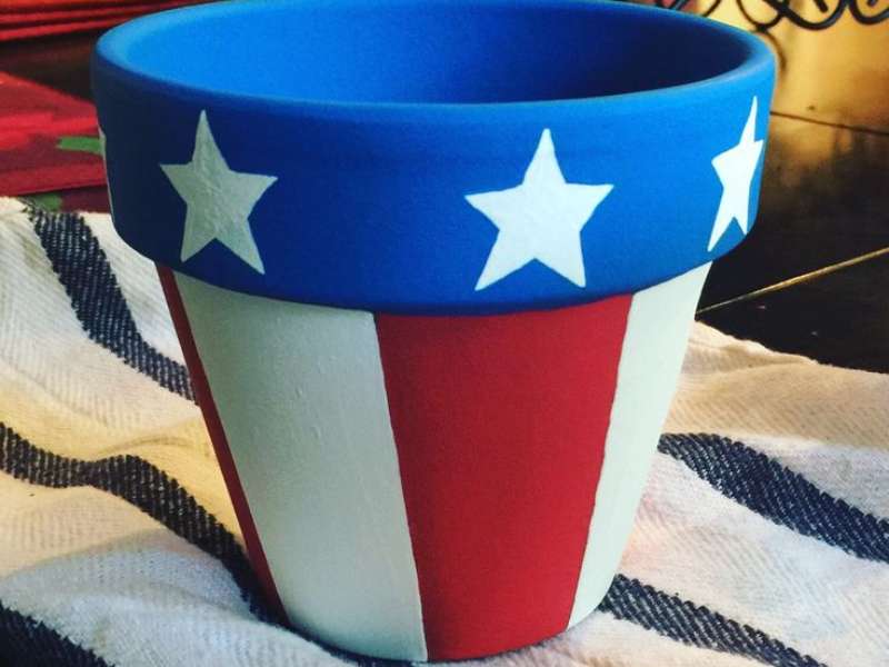 Painted 4th of july pots
