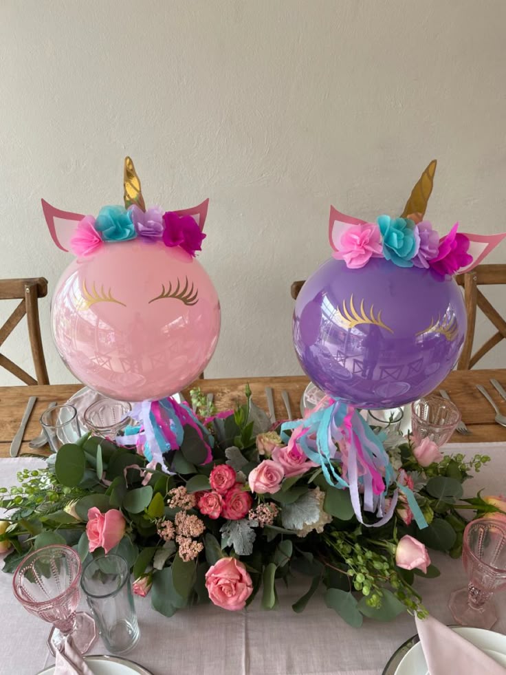 Style a Unicorn Balloon Centerpiece
