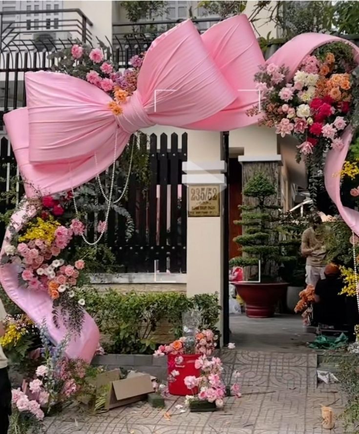 Create a Beautiful Bow Entrance