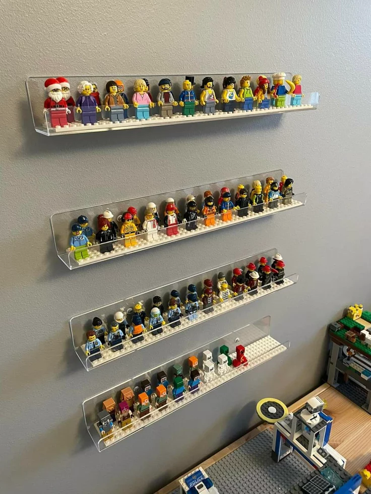  Create a LEGO Minifigure Display