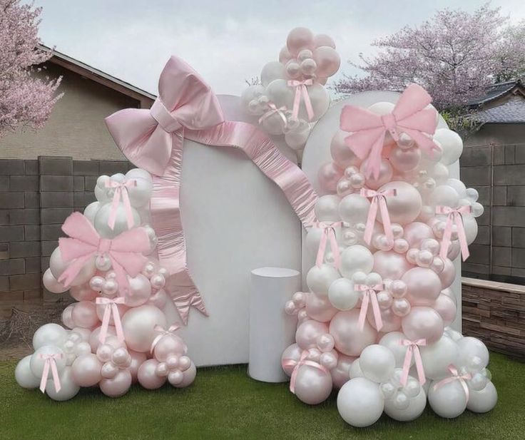 Design a Dreamy Balloon Arrangement