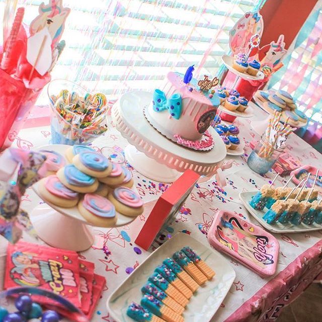 Dessert table
