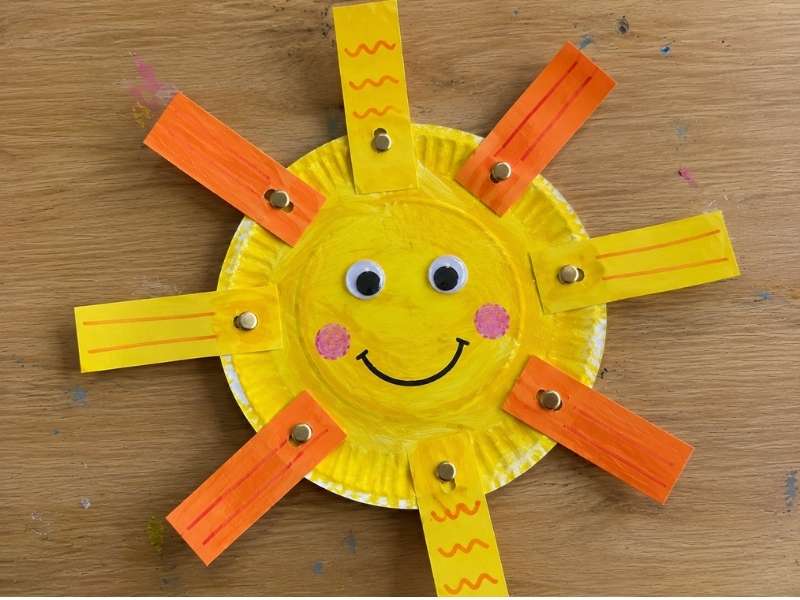 Paper Plate Sun With Moving Rays Craft