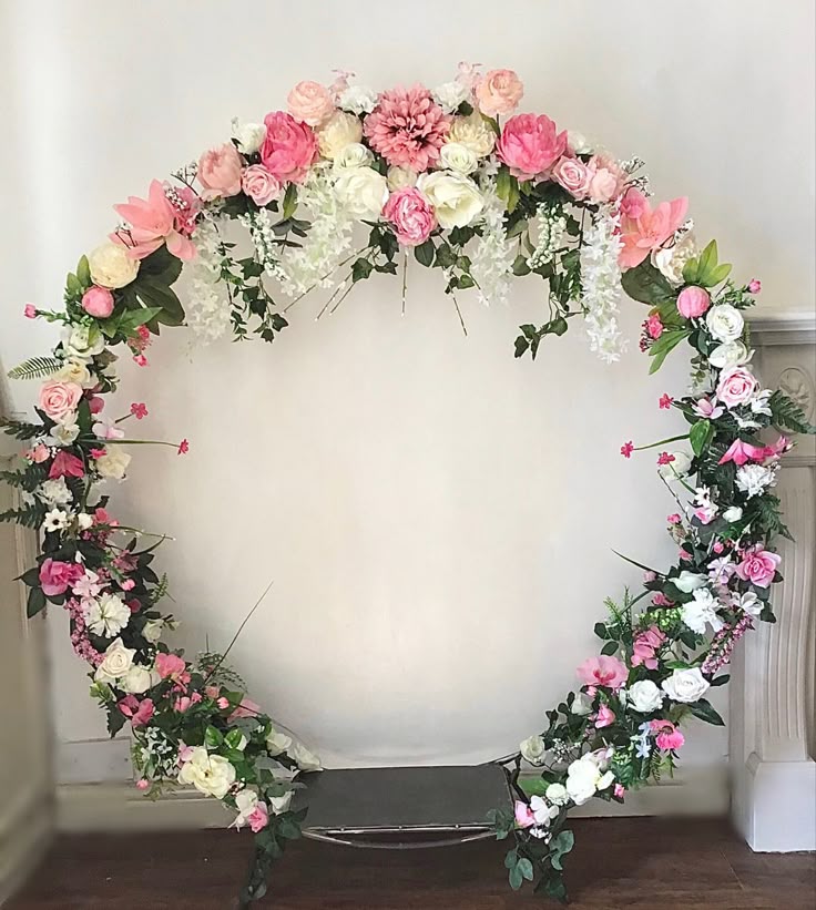 loral Hoop Backdrop