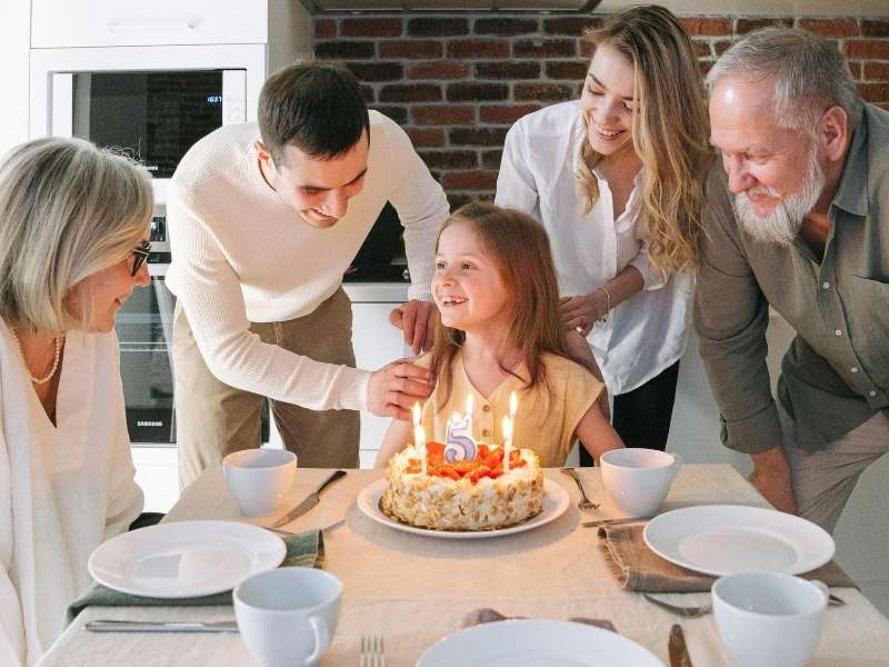 The Ultimate Guide to Creating Meaningful Childhood Memories With Kids