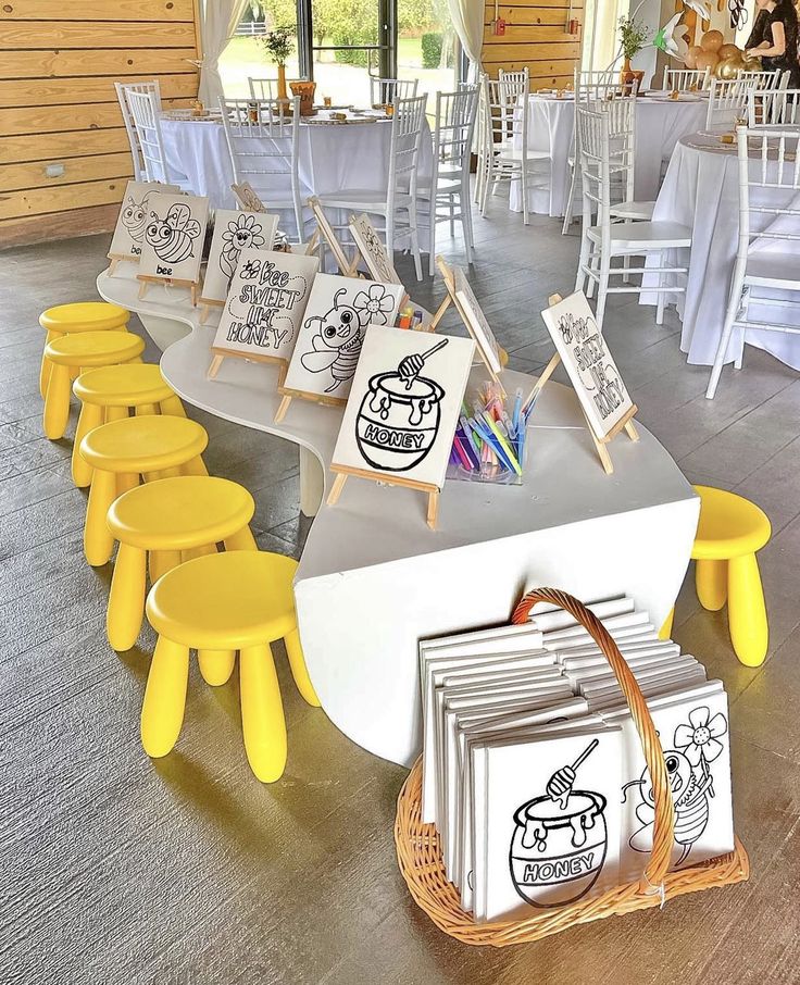 Plan Simple Activities for Guests