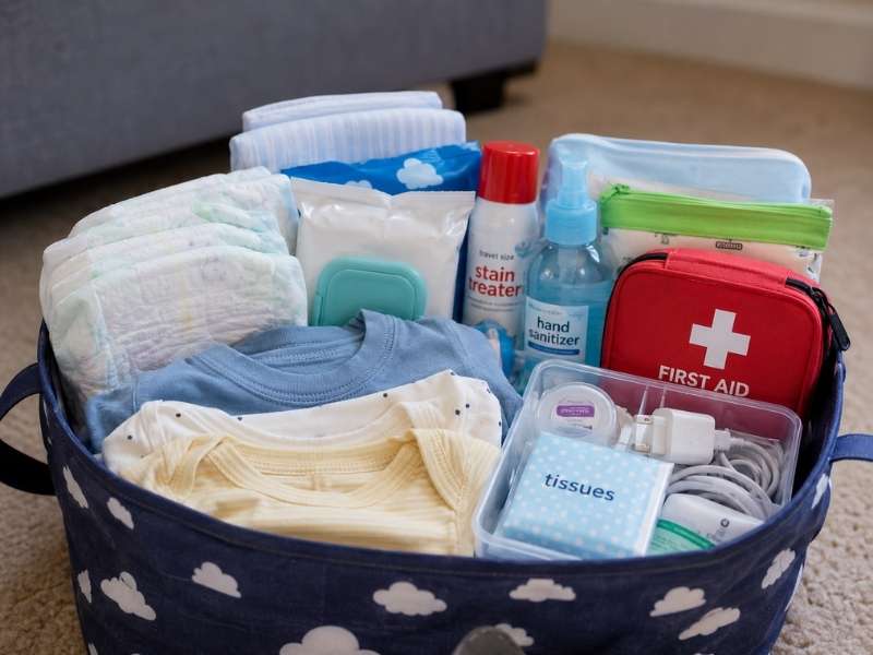 Prepare an Emergency Supply Basket
