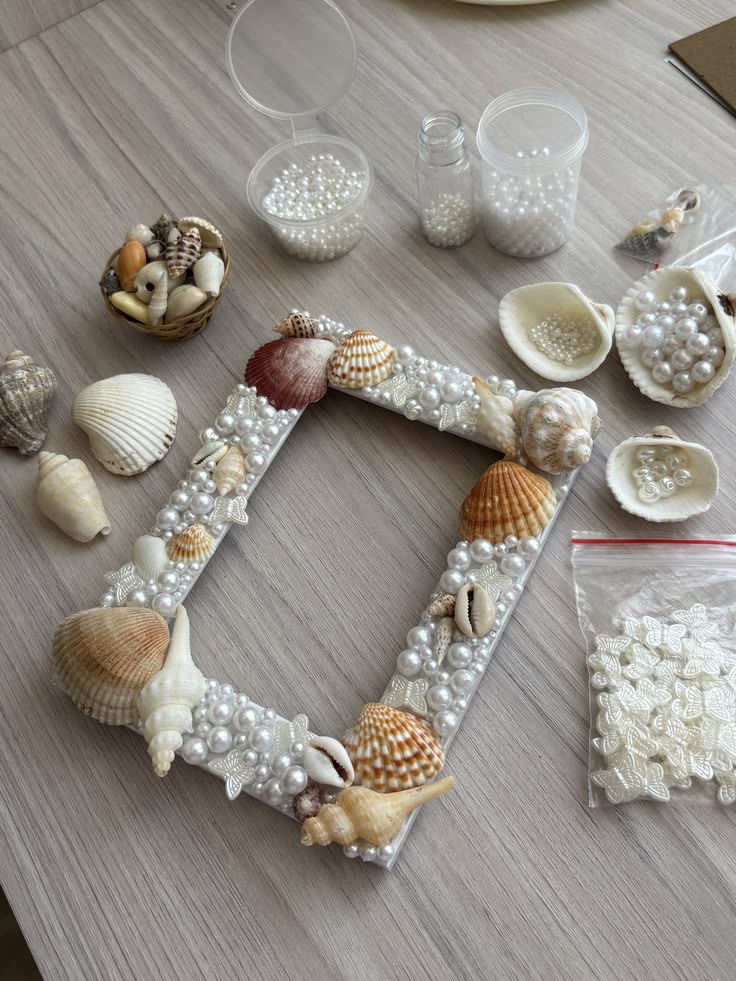 Seashell picture frame