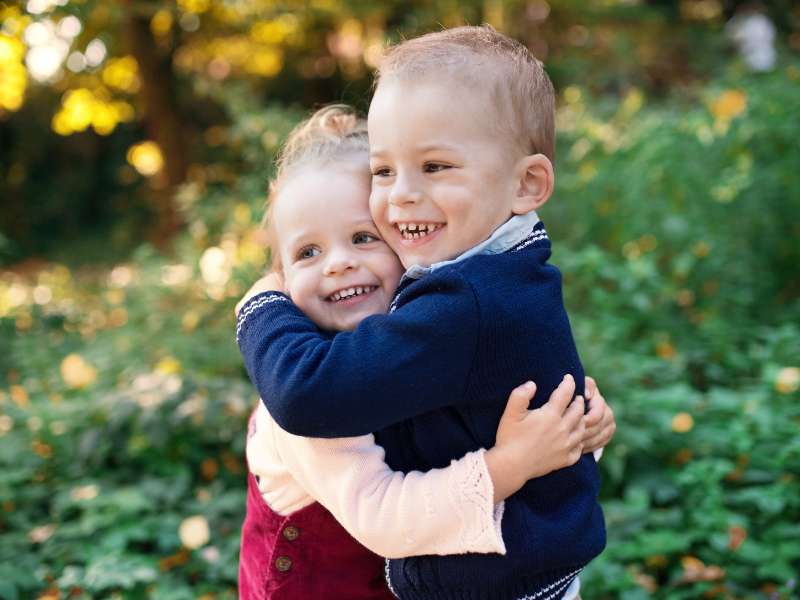 kids friendship photo