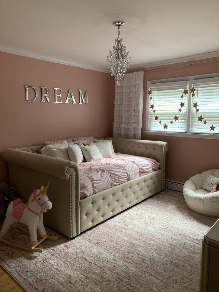 Create a Princess Bedroom With a Simple Daybed