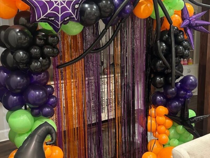 Must-See Halloween Balloon Garland Ideas Kids Will Never Forget