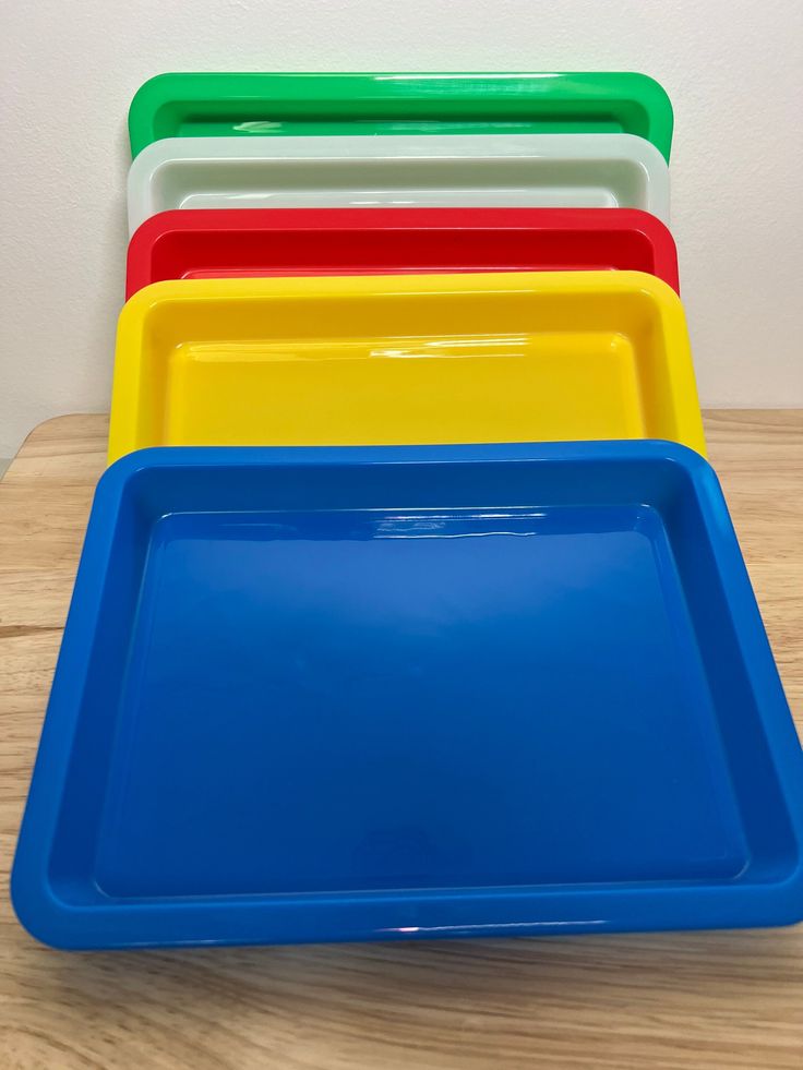 10 Pack Plastic Art Trays