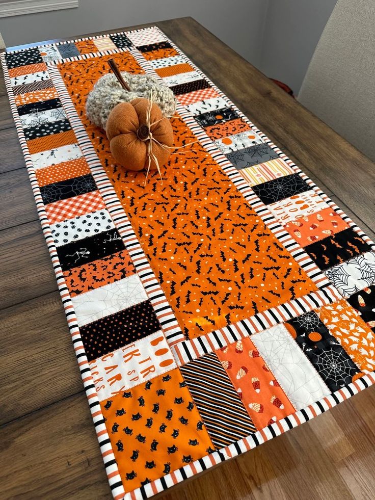 DIY Halloween Table Runner