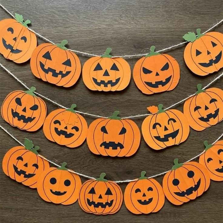 DIY Pumpkin Bunting