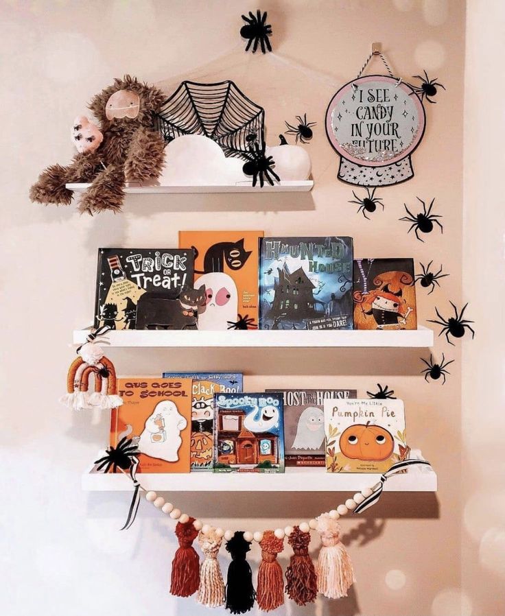 Halloween Craft Display Shelf