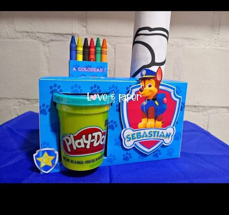 Play-Doh Party Favor Pack With Modeling Compound and Cutters